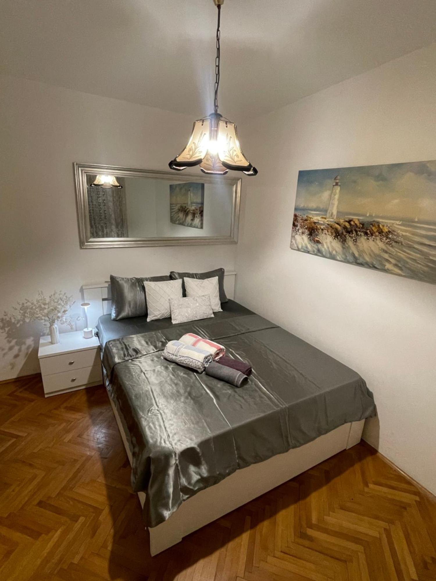 Apartman Luka + Free Parking Apartment Zadar Bagian luar foto